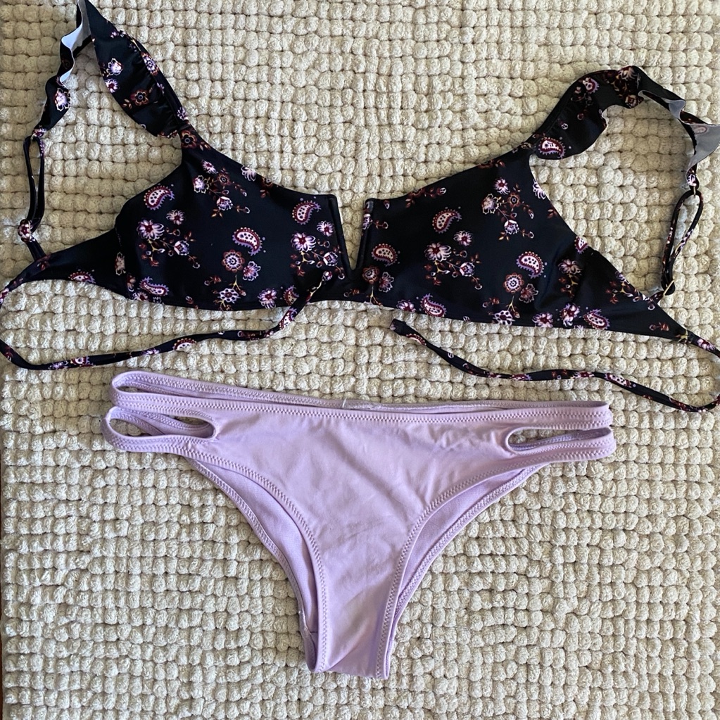 270 Sale Brand New Hollister Swim Set